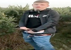 Cocky outdoor wank
