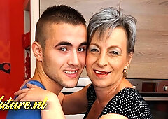 Wonderful hussy - doggystyle action - Mature NL