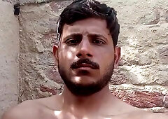 Highly Mind-blowing fellow in douche displaying his sexy figure to his worshippers