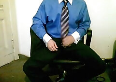 Contrast collar and cuffs