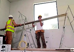 Hardhat hotties Dakota Payne and Logan Cross fuck savagely