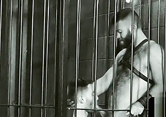 Stud gets on his knees for fisting