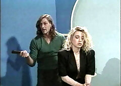 Model Wife / Образцовая жена