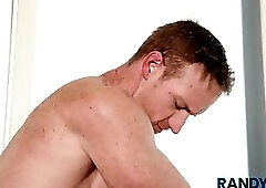 GINGER TOP HAS FUN WITH A MUSCLE BOTTOM 1080P