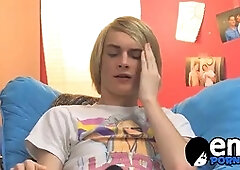 Naughty emo boys release massive cumshots after wild anal pounding