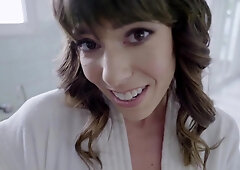 Brown-eyed MYLF Vera King helps stepson with his throbbing boner