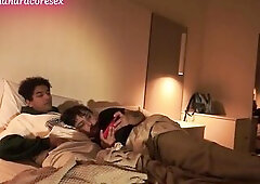 Complot con mi hermanastra para recibir una buena mamada antes de que nos descubran