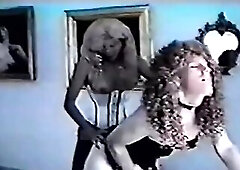 Super Vintage episode with 2 transvestites 1977