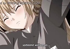 Sie entblößt ihre großen Brüste und wird mehrmals penetriert und mit Sperma bespritzt.