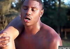 Hairy White Gay Guy Accomodating BBC in his Ass