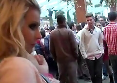 Close up MiLF getting it in the ass