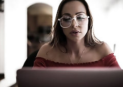 Bald fucker is screwing a cum-thirsty brunette Abigail Mac