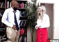 Cuckold Spouse Walks Into Wife Blowing Their BBC Boss