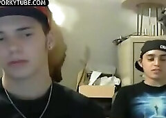 Friend twinks jerk on chat and cumshot