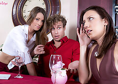 Slutty waitress Kirsten Lee seduced married man