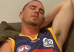 BLOKES Aussie Russell