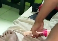 Fearless muscle daddy from OnlyFans passionately barebacks and dominates young lads in a motel