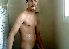 Baba-Gnash bathroom spunk