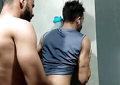 the boy was looking at me during instructing, I took him to the douche and put him to breastfeed