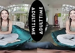 Use code NOWFREE for a FREE WEEK of UP CLOSE VR! Featuring Dante Colle, Kimmy Kimm