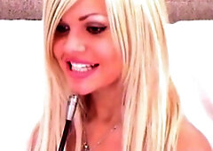 Kisha Squirts on Webcam