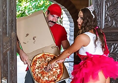 The pizza delivery guy rings extra sausage to the chicks