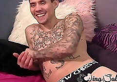 Tatted hottie Mario Xes fatigued his very long penis until cumshot is achieved