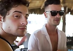 Big dick gay flip flop with facial