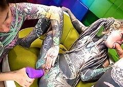 Threeway with alternative beauty Anuskatzz featuring anal, gapes, and a facial finish