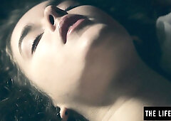 Horny stepmom masturbates to orgasm with a smashed egg