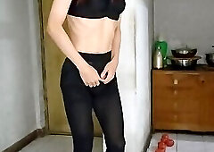 crossdress VID_20241029_234259