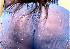 Soaked Tee Invites Large Rod Chap In Her Hotel Room!