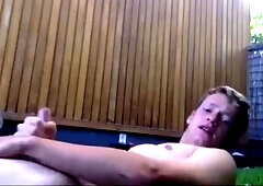 Good boy cum in garden 2