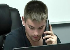 Men: Muscled Top Rescues Tight Hole