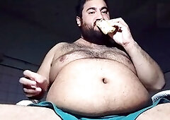 Eats cum, fat gainer, latino bear