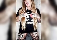 Standing in The Baths Talkin to u. My twat is tingling so I bang myself whilst standing up talking u U....... XXX