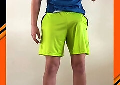 Twink hands-free cums in gym