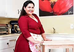 Chubby BBW Karla Lane is playing with her lovely dildo