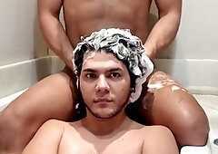 Boyfriend fills my hair with cum and then cleans it out with tons of shampoo