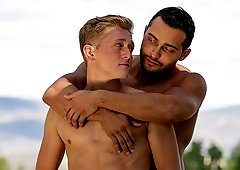 Hot dudes fucking within minutes after meeting