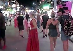 b8e8088bc20f37d4b0e454c93f062e83.mp4