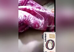 Today Exclusive- Paki Bhabhi Showing Her Boobs And Pussy On Video Call
