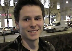 Bubble butt twink begging for a facial