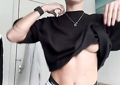 Screwing myself raw with the shower head (onlyfans @lemoncity444)