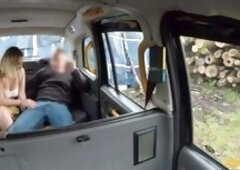 An American blonde by the name of Red August got into the Fake Taxi today. Red was in England on vacation and doing some sight seeing, and asked me to