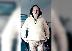 Cute in a blouse and ebony hose