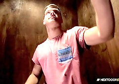 NextDoorWorld I Wanna pound Some fag caboose