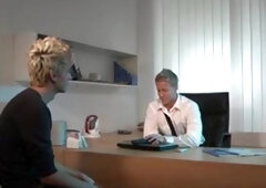 Blond Fans Enthralled by Unyielding Reed