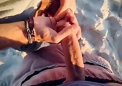 Frontism hard-ons with XXL spunks in a paradise beach at sunset