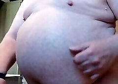 smooth tits and pubic aerea, vacuum and hairtrimmer